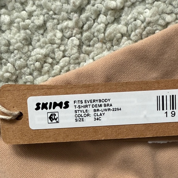 SKIMS - T shirt Demi bra - tan - 34C - Picture 2 of 3